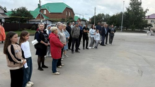 В Нурлате торжественно открыли новый двор по республиканской программе «Наш двор»