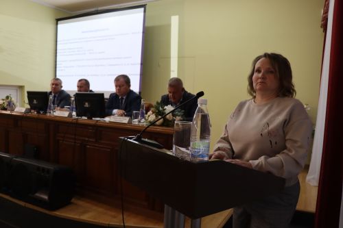 Жители микрорайона «Центральный» города Нурлат обсудили актуальные вопросы с главой района и представителями власти