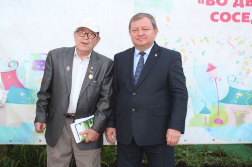 В Нурлате открыли третий обновленный двор по программе «Наш двор»