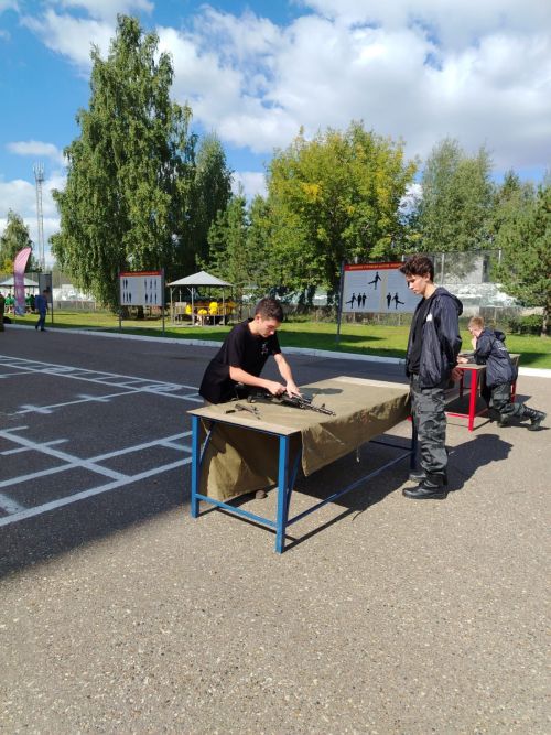 Юнармейцы Нурлата участвуют в тактической игре «Юнармия, вперёд!» в Казани