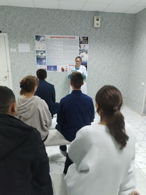 Врачи Нурлатской ЦРБ провели полезные уроки здоровья для школьников