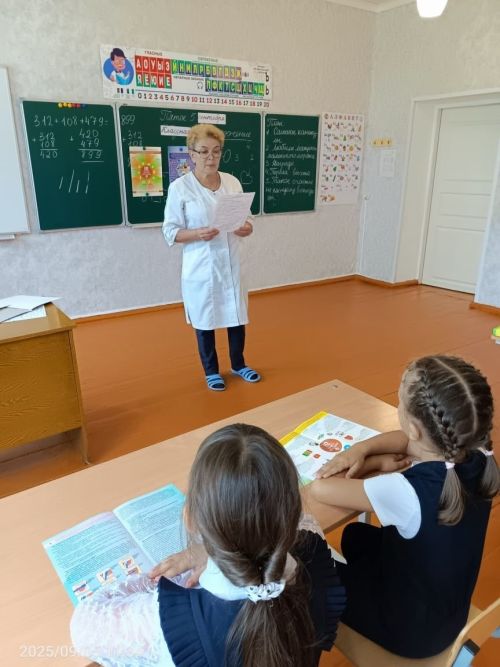 Врачи Нурлатской ЦРБ провели полезные уроки здоровья для школьников