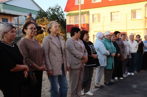 В Нурлате продолжаются праздники на обновленных дворовых территориях