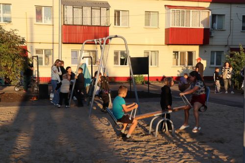 В Нурлате продолжаются праздники на обновленных дворовых территориях