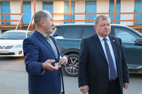 В Нурлате продолжаются праздники на обновленных дворовых территориях
