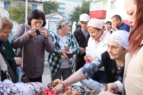 В Нурлате продолжаются праздники на обновленных дворовых территориях