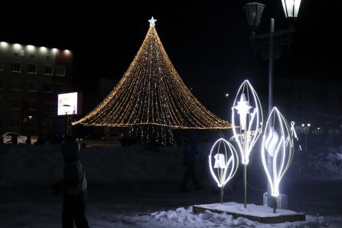 Встречая год Огненной Лошади: нурлатцы собрались на праздник в центре города