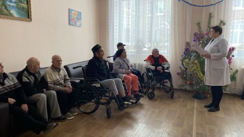 Год Лошади в доме-интернате начался с викторины и хоровода
