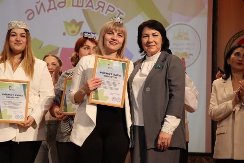 В Нурлате прошел отборочный тур межрегиональной татарской лиги КВН «Әйдә, ШаяРТ»