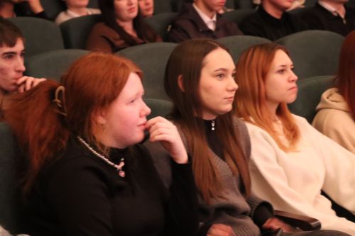 В Нурлате прошел отборочный тур межрегиональной татарской лиги КВН «Әйдә, ШаяРТ»