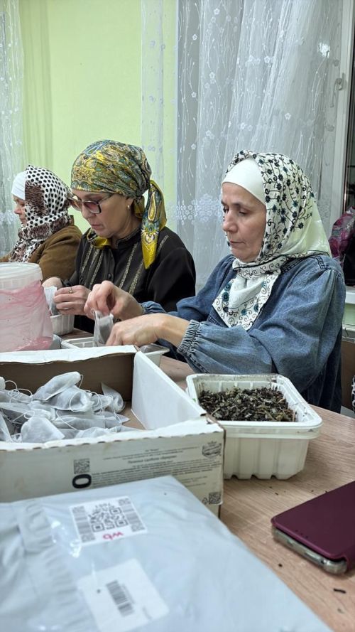 Волонтёры движения «Мамин чай» передали Фонду «Всё для Победы» 5000 пакетиков чая для бойцов