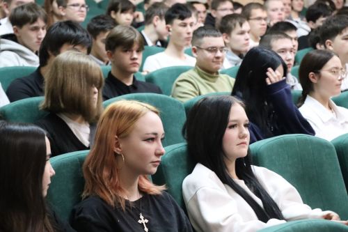 В Нурлате прошел отборочный тур межрегиональной татарской лиги КВН «Әйдә, ШаяРТ»