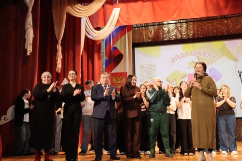 В Нурлате прошел отборочный тур межрегиональной татарской лиги КВН «Әйдә, ШаяРТ»