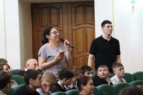 В Нурлате прошел отборочный тур межрегиональной татарской лиги КВН «Әйдә, ШаяРТ»
