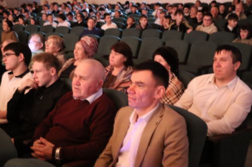 В Нурлате прошел отборочный тур межрегиональной татарской лиги КВН «Әйдә, ШаяРТ»