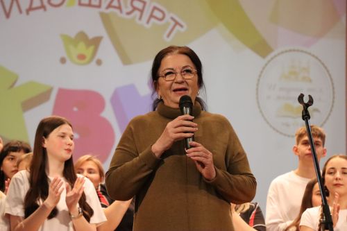 В Нурлате прошел отборочный тур межрегиональной татарской лиги КВН «Әйдә, ШаяРТ»