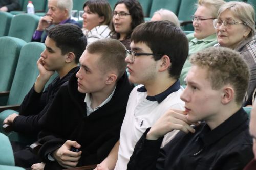 В Нурлате прошел отборочный тур межрегиональной татарской лиги КВН «Әйдә, ШаяРТ»