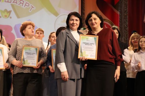 В Нурлате прошел отборочный тур межрегиональной татарской лиги КВН «Әйдә, ШаяРТ»