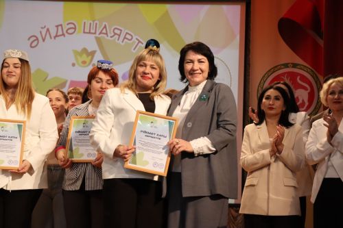 В Нурлате прошел отборочный тур межрегиональной татарской лиги КВН «Әйдә, ШаяРТ»