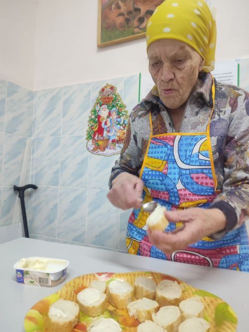 Нурлатские пенсионеры освоили кулинарное искусство бутерброда