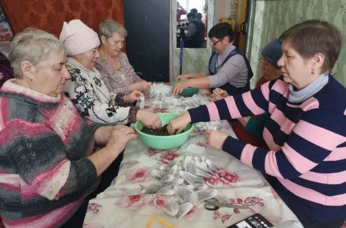 Тепло сельского очага: как жители Вишневой Поляны поддерживают защитников