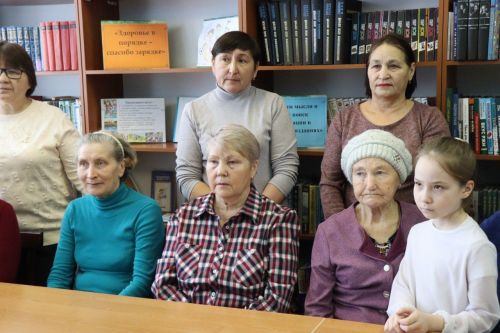 Книга памяти и добра: подарок от матери героя библиотеке Вишневой Поляны