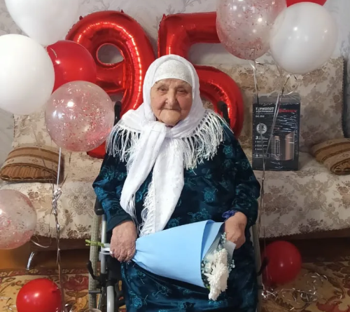 Жизнь как подвиг: 95-летняя жительница Нурлатского района отметила юбилей