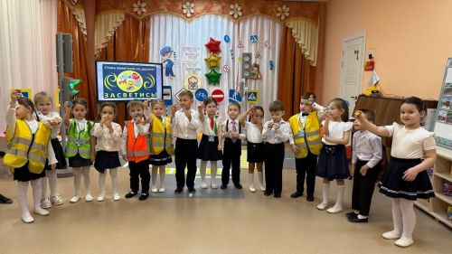 Зимняя дорога не страшна: в нурлатском детском саду «Солнышко» родители и дети учили ПДД вместе