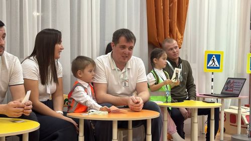 Зимняя дорога не страшна: в нурлатском детском саду «Солнышко» родители и дети учили ПДД вместе