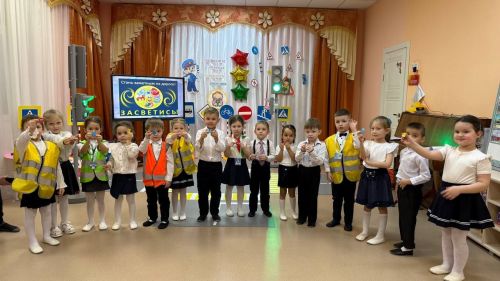 Зимняя дорога не страшна: в нурлатском детском саду «Солнышко» родители и дети учили ПДД вместе
