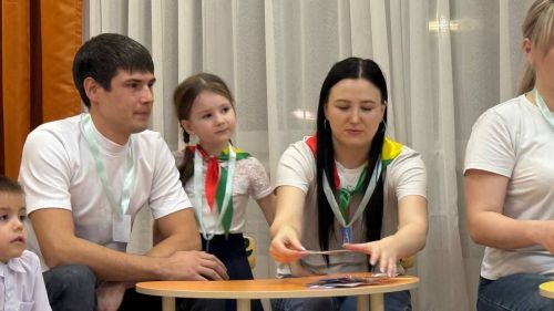 Зимняя дорога не страшна: в нурлатском детском саду «Солнышко» родители и дети учили ПДД вместе