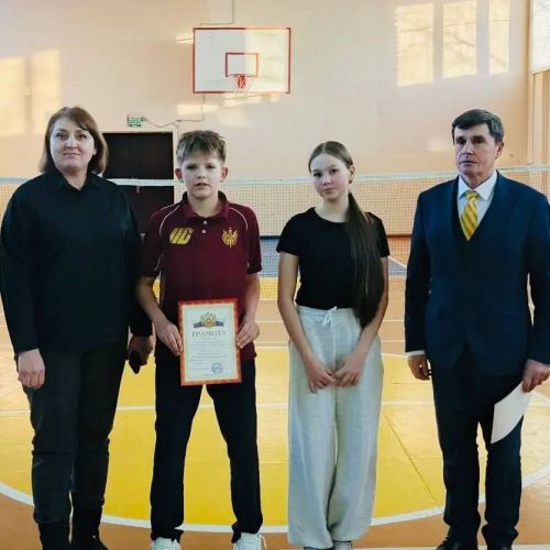 В Нурлате определились победители городских школьных соревнований по бадминтону