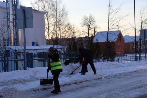 Работники управляющей компании «ЖКХ» с начала снежного сезона с улиц Нурлата вывезли 4 тыс. тонн снега
