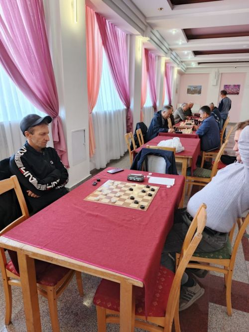 Золото, серебро и бронза: в Нурлатском районе определили лучших шашистов