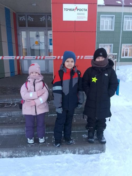 Заметные на дороге: в Мамыковской школе проверили «светлячков» безопасности