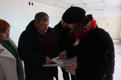 Дамир Ишкинеев на объекте капремонта провел рабочее совещание