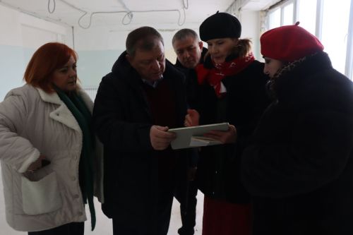 Дамир Ишкинеев на объекте капремонта провел рабочее совещание