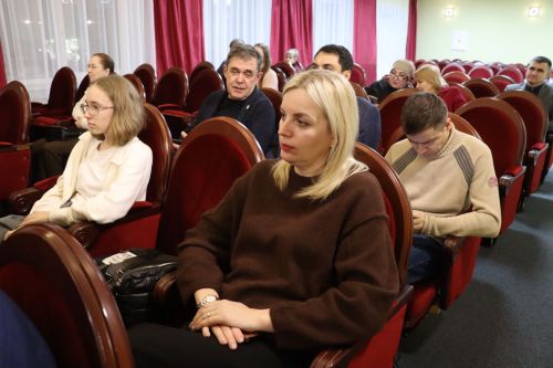 В Нурлате прошло собрание граждан микрорайона «Центральный» по вопросам благоустройства и развития