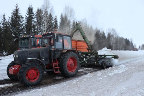Глава Нурлатского района оценил уникальный опыт «Агрофирмы 15» по хранению сои