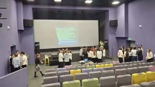 Нурлатские старшеклассники узнали всю правду о наркотиках в интерактивном тренинге
