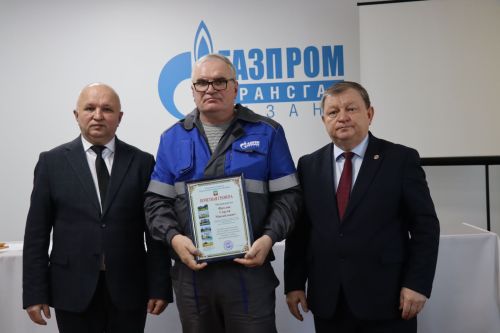 Дамир Ишкинеев провел встречу с трудовым коллективом «Нурлатгаза»