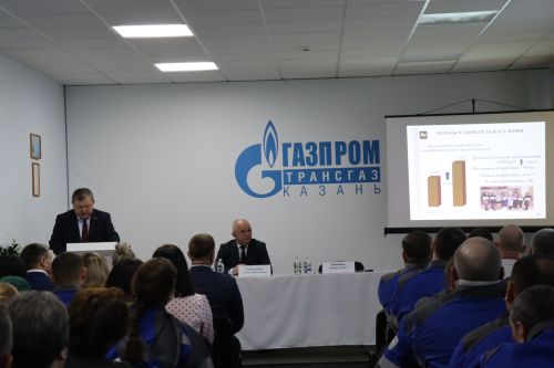 Дамир Ишкинеев провел встречу с трудовым коллективом «Нурлатгаза»