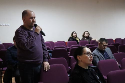 В Нурлатской гимназии прошел сход граждан