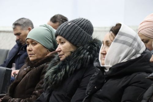 Новое доильное оборудование в помощь семье: на сходе в Кульбаево-Марасе вручили сертификат