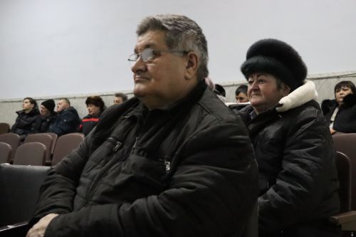 Новое доильное оборудование в помощь семье: на сходе в Кульбаево-Марасе вручили сертификат