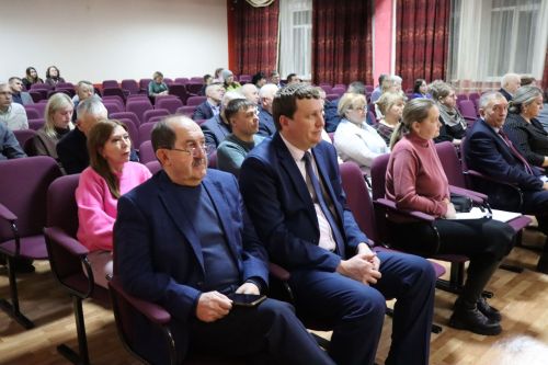 В Нурлатской гимназии прошел сход граждан