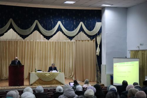 Новое доильное оборудование в помощь семье: на сходе в Кульбаево-Марасе вручили сертификат