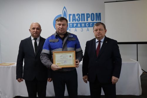 Дамир Ишкинеев провел встречу с трудовым коллективом «Нурлатгаза»