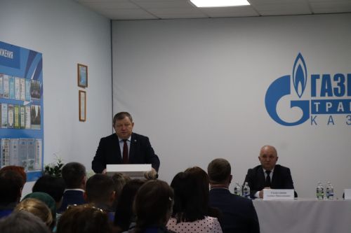 Дамир Ишкинеев провел встречу с трудовым коллективом «Нурлатгаза»
