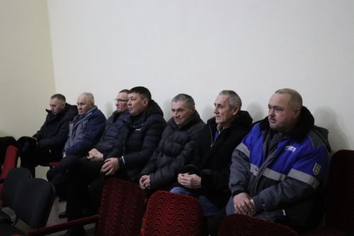 Отремонтированные скверы и новые дороги: чем живет Амзинское сельское поселение